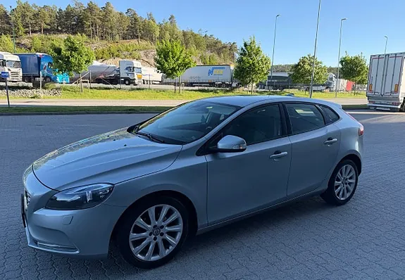 Volvo V40 2013 photo 5