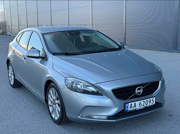 Volvo V40 2013 photo 3