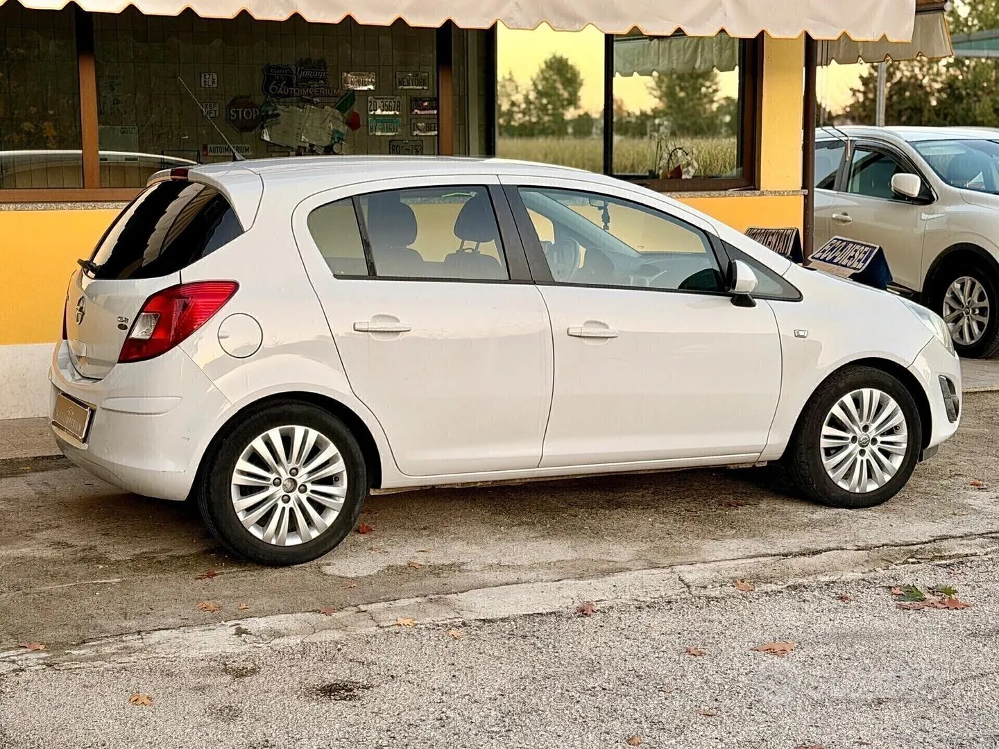 Opel Corsa 2011 photo 4