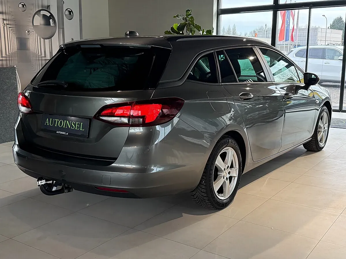Opel Astra 2020 photo 3