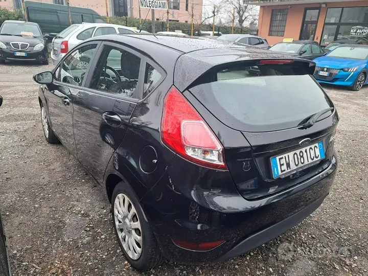 Ford Fiesta 2014 photo 2