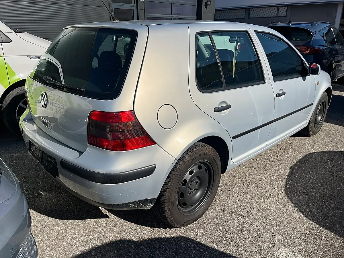 Volkswagen Golf 1998 photo 3