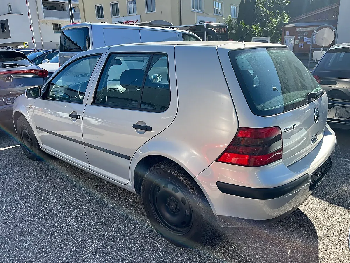 Volkswagen Golf 1998 photo 2