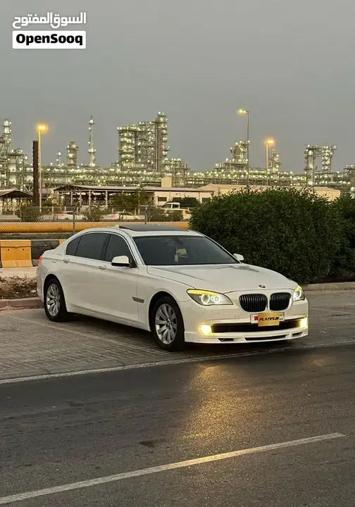 BMW 7 Series 2010 photo 3