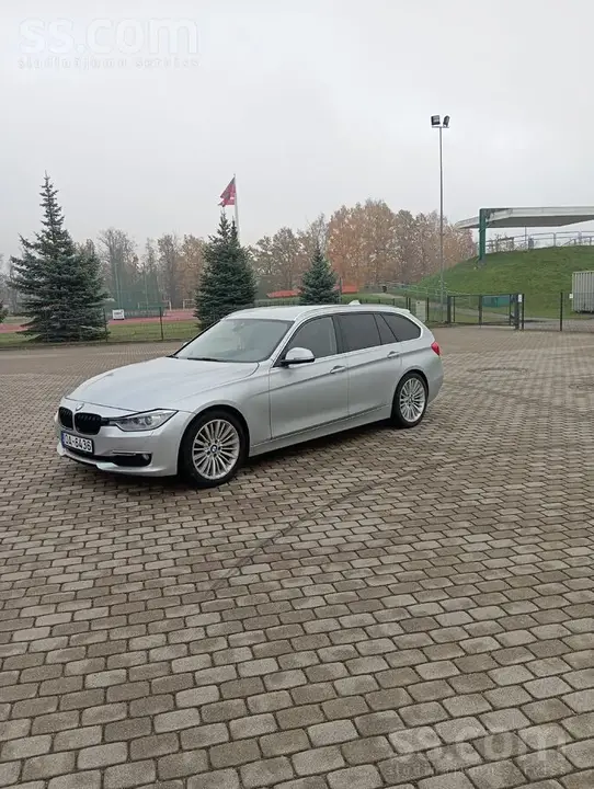 BMW 330D 2013 photo 2