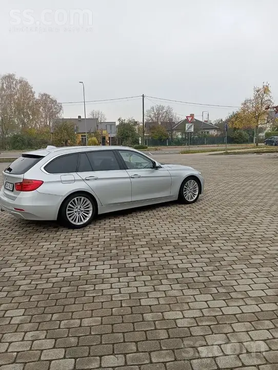 BMW 330D 2013 photo 3