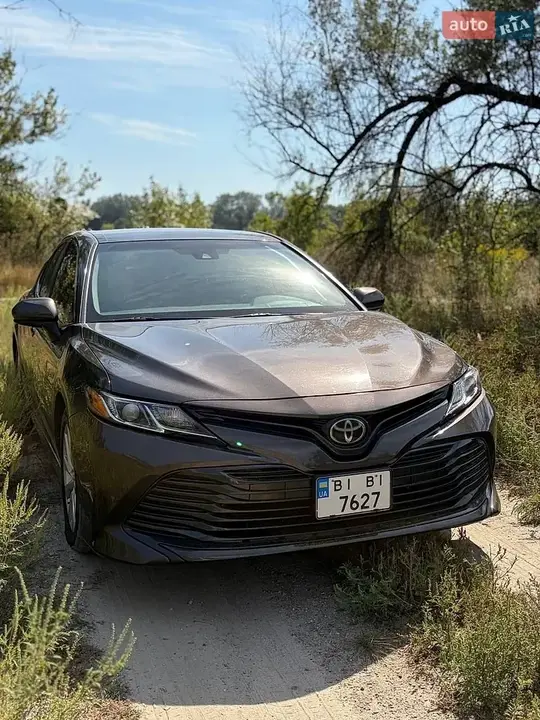 Toyota Camry 2017 photo 2