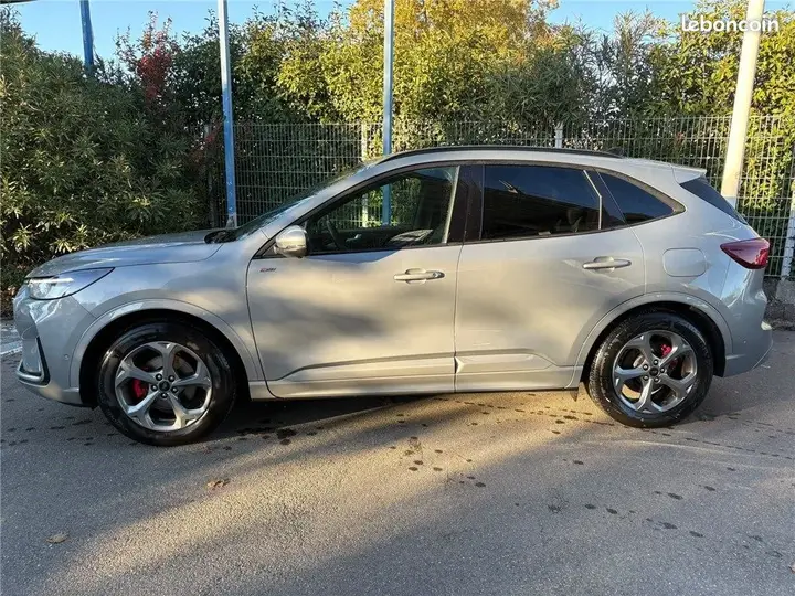 Ford Kuga 2024 photo 2