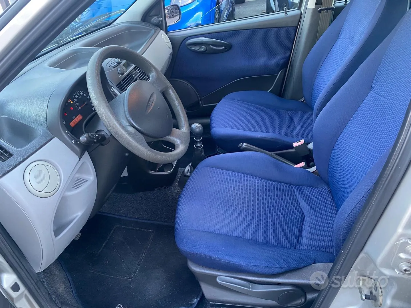 Fiat Punto 2002 photo 5