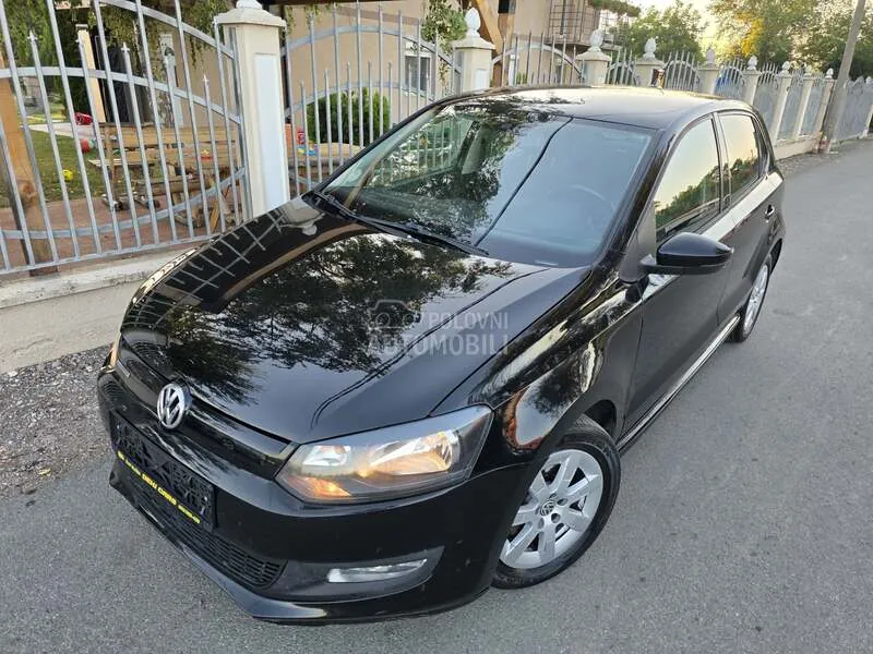 Volkswagen Polo 2011 photo 2