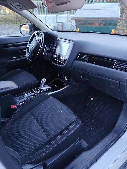 Mitsubishi Outlander 2020 photo 3