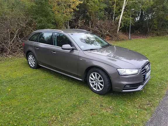 Audi A4 2013 photo 2