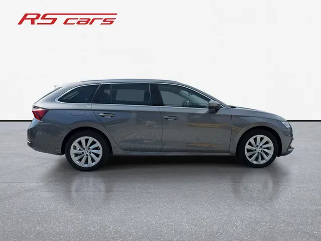 Skoda Octavia Combi 2023 photo 3