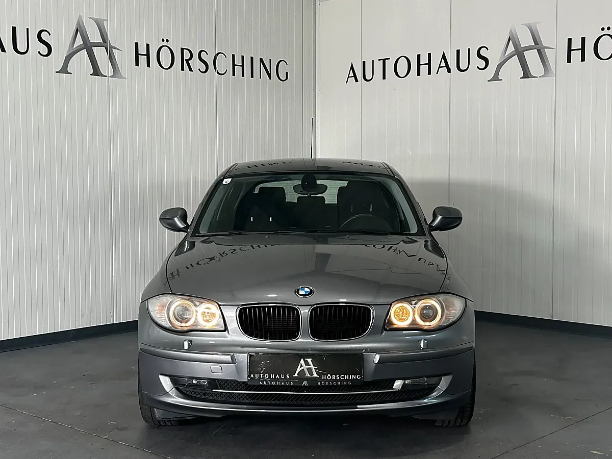 BMW 1 Series 2011 photo 2