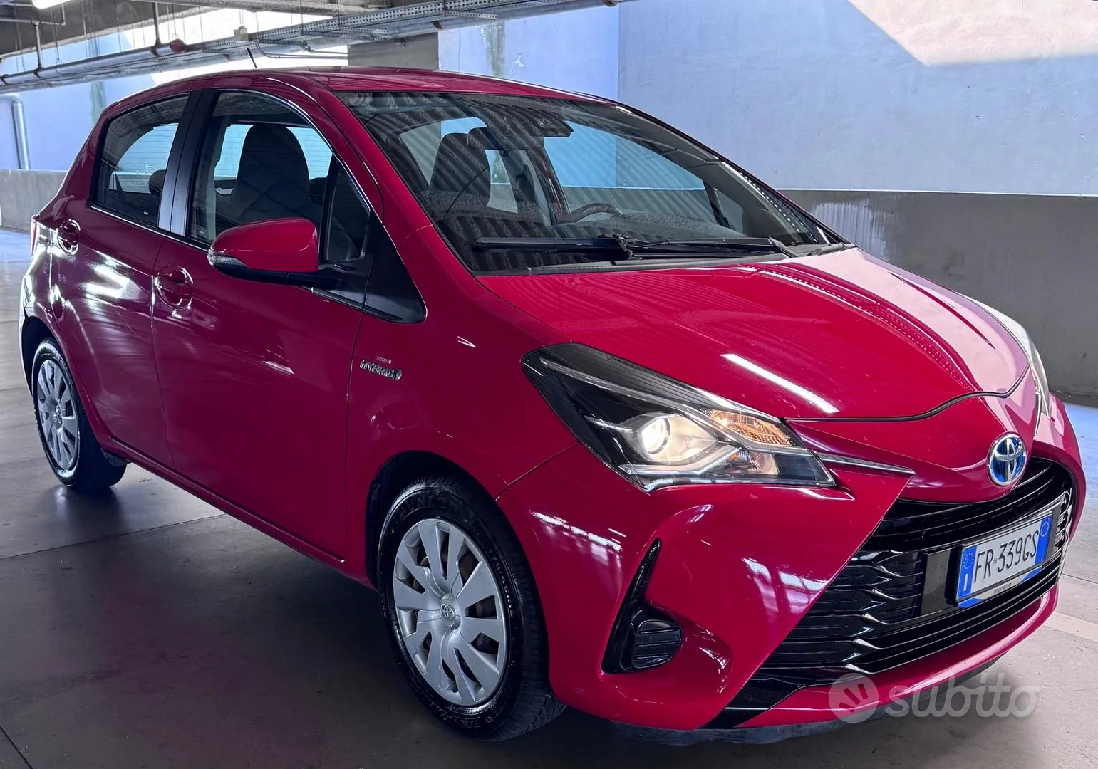 Toyota Yaris 2018 photo 2