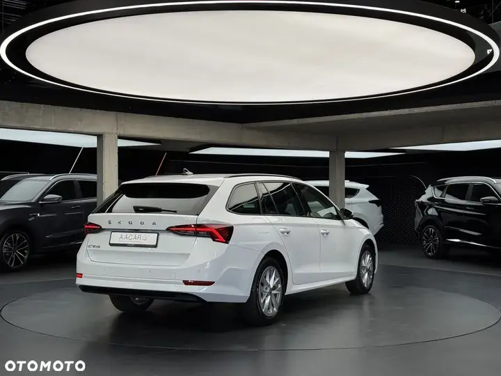 Skoda Octavia 2023 photo 5