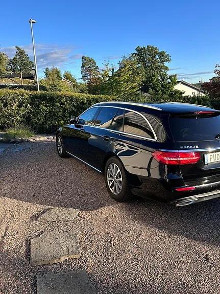 Mercedes-Benz E200 2019 photo 3