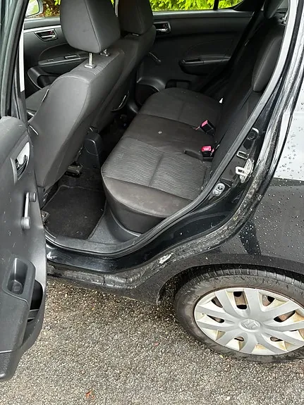 Suzuki Swift 2010 photo 5