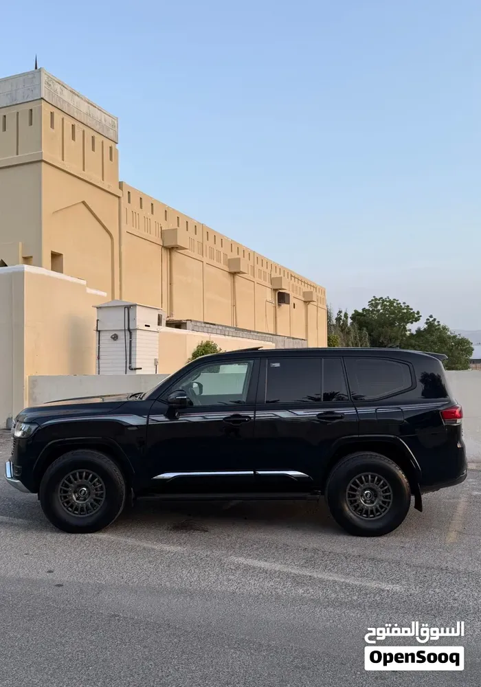 Toyota Land Cruiser Gxr 2023 photo 3