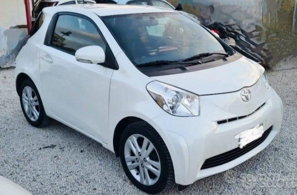 Toyota Iq