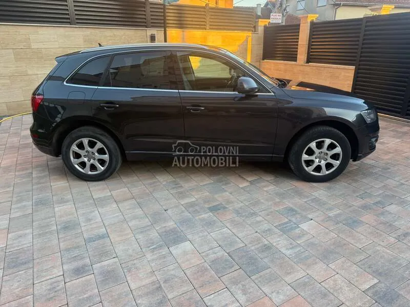 Audi Q5 2010 photo 4