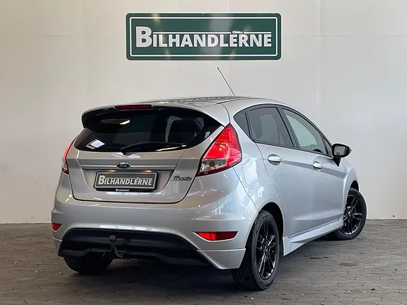 Ford Fiesta 2015 photo 2