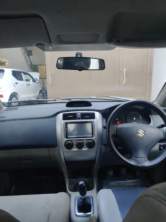 Suzuki Liana