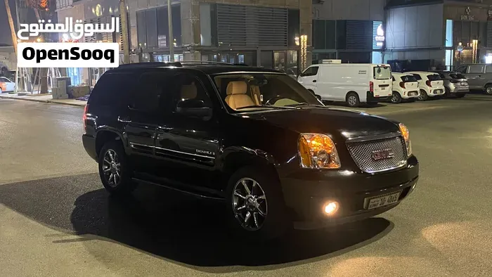 GMC Yukon Denali 2010 photo 5