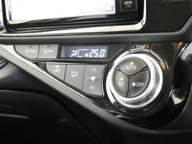Toyota Aqua S 2015 photo 4