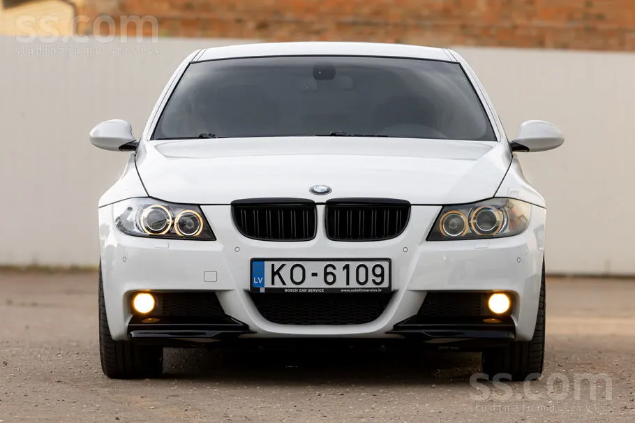 BMW 320D 2008 photo 2