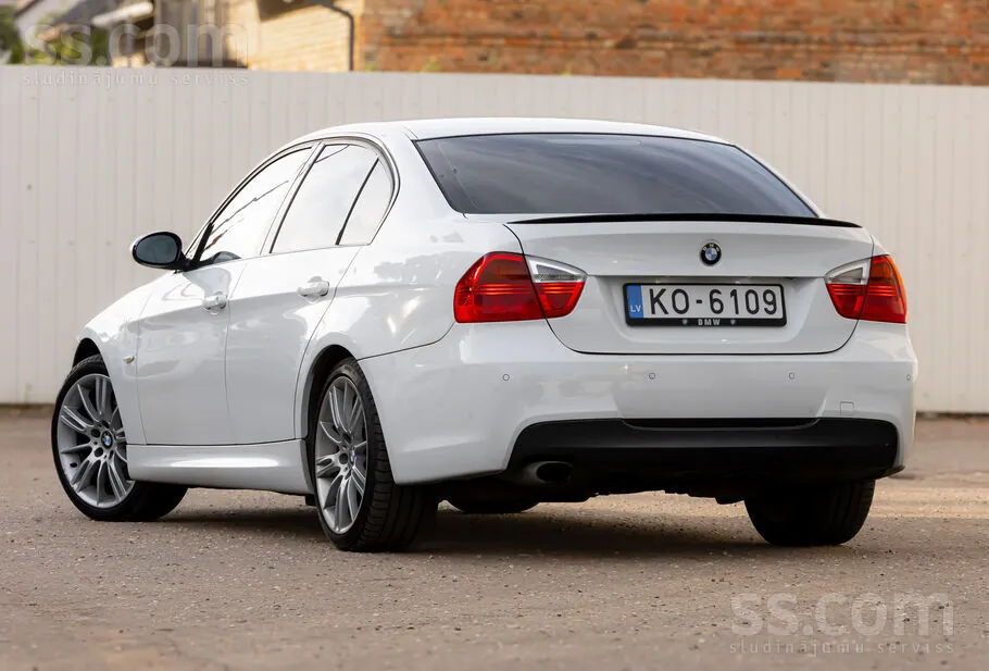 BMW 320D 2008 photo 4