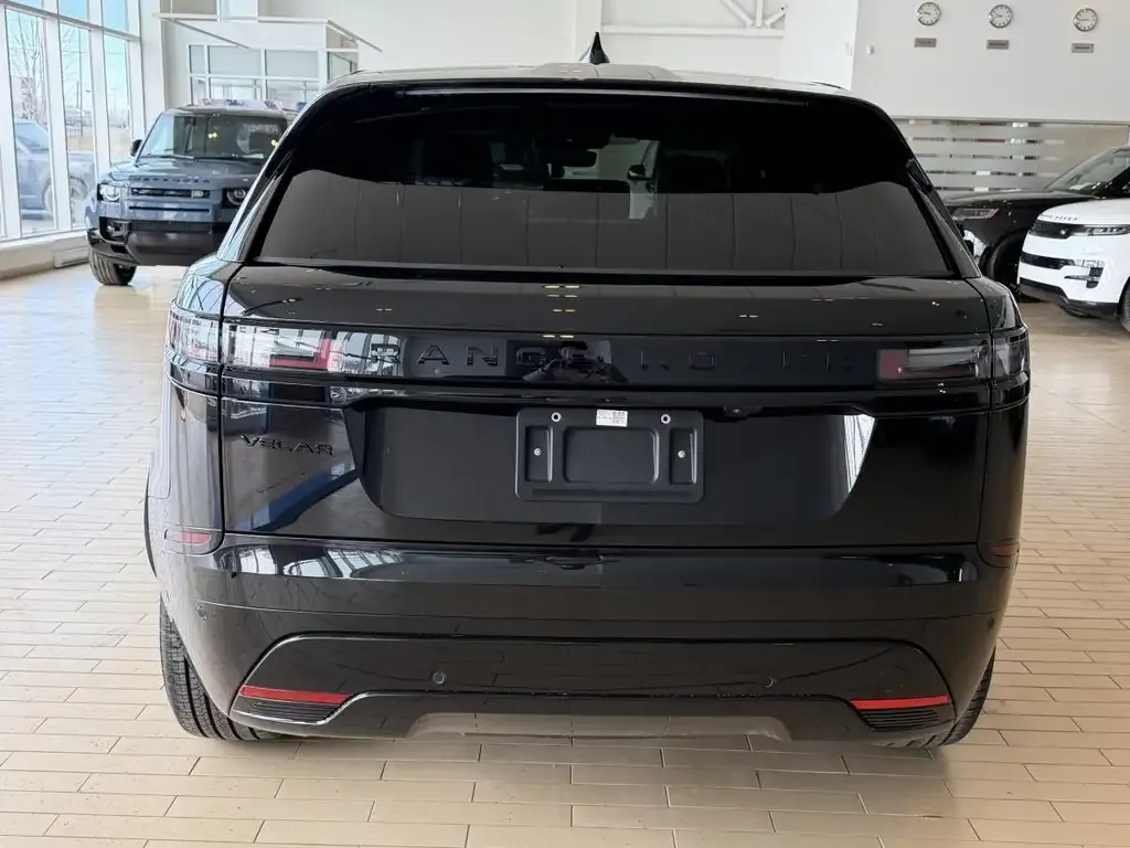 Land Rover Range Rover Velar 2026 photo 5