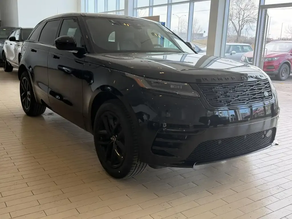 Land Rover Range Rover Velar 2026 photo 3