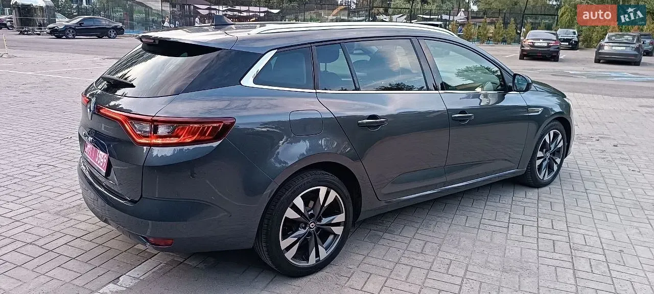 Renault Megane 2019 photo 3