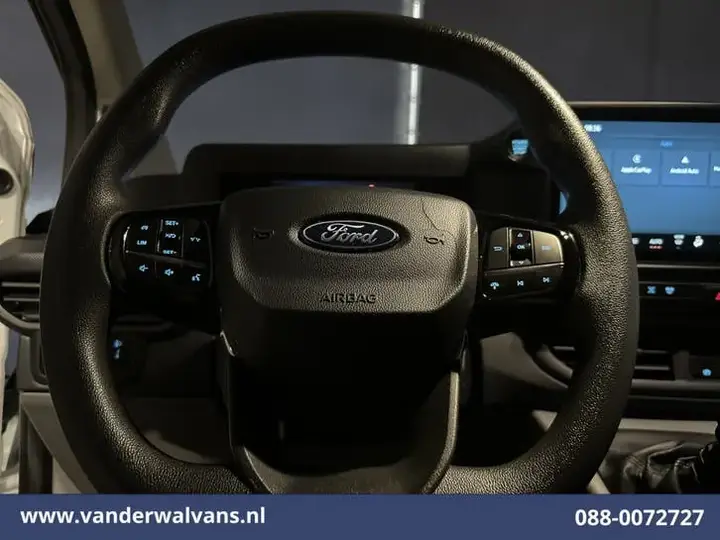 Ford Transit Custom 2024 photo 3