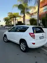 Toyota Rav4 2010 photo 5