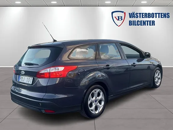 Ford Focus 2011 photo 3