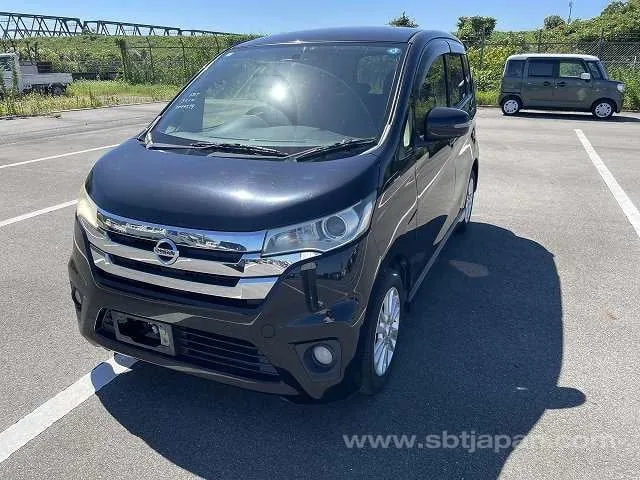 Nissan Dayz Highway Star X 2013 photo 2