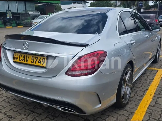 Mercedes-Benz C180 2017 photo 4