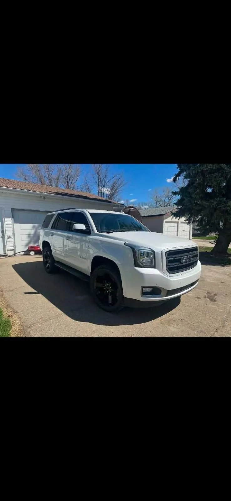 GMC Yukon 2019 photo 2