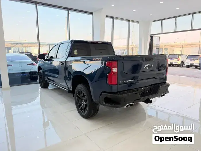 Chevrolet Silverado 2023 photo 4