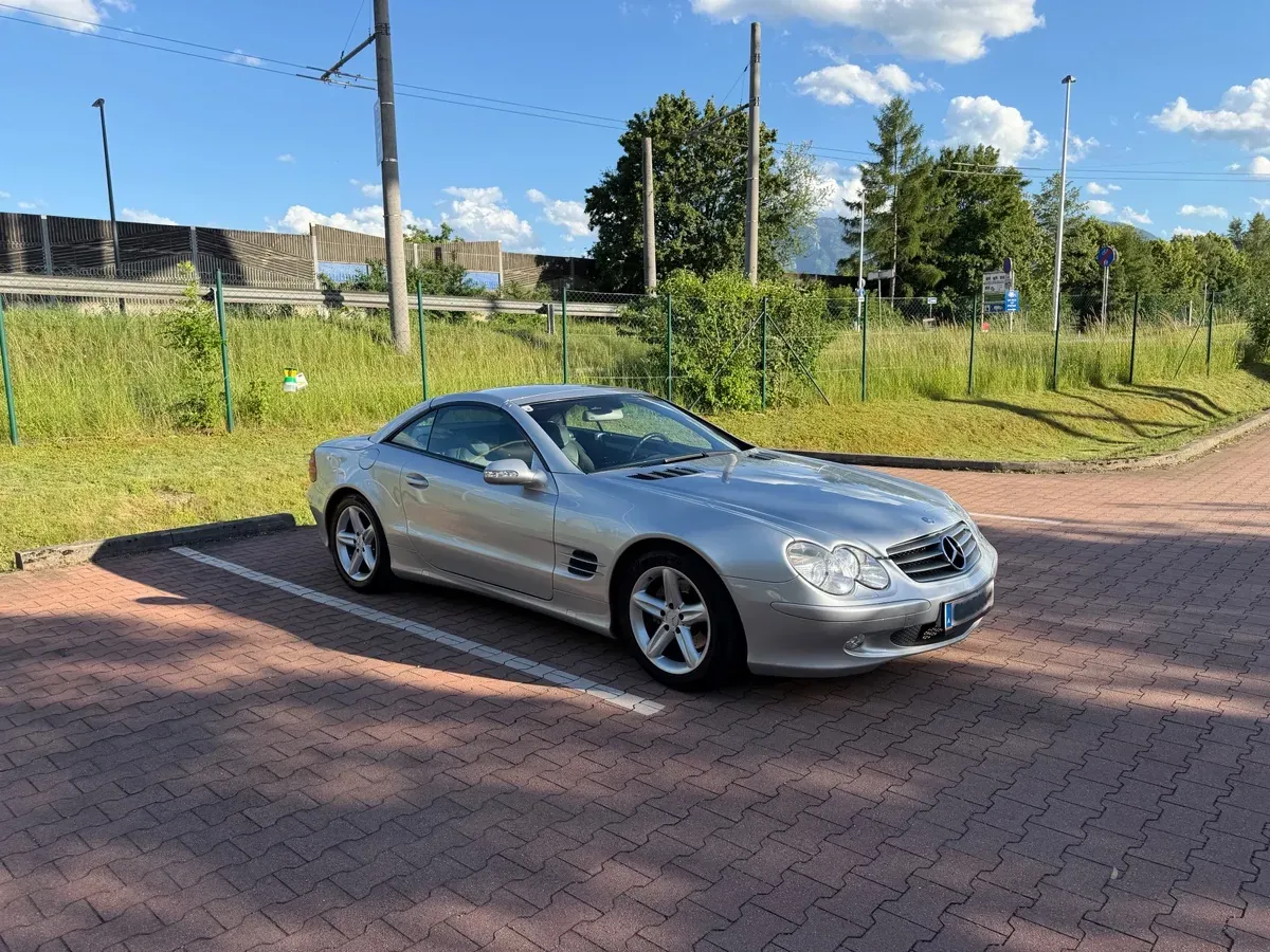 Mercedes-Benz Sl-Class 2003 photo 2