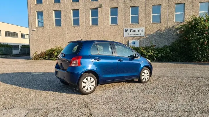 Toyota Yaris 2006 photo 3