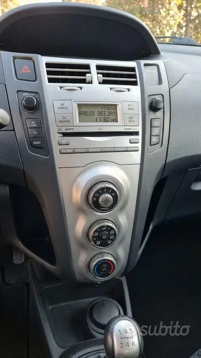 Toyota Yaris 2006 photo 5