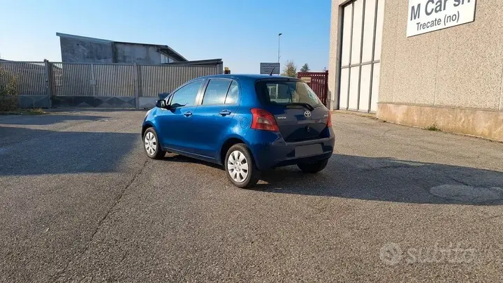 Toyota Yaris 2006 photo 4