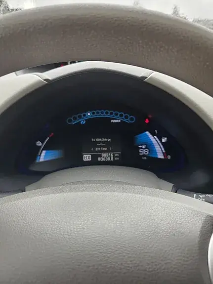 Nissan Leaf 2013 photo 3