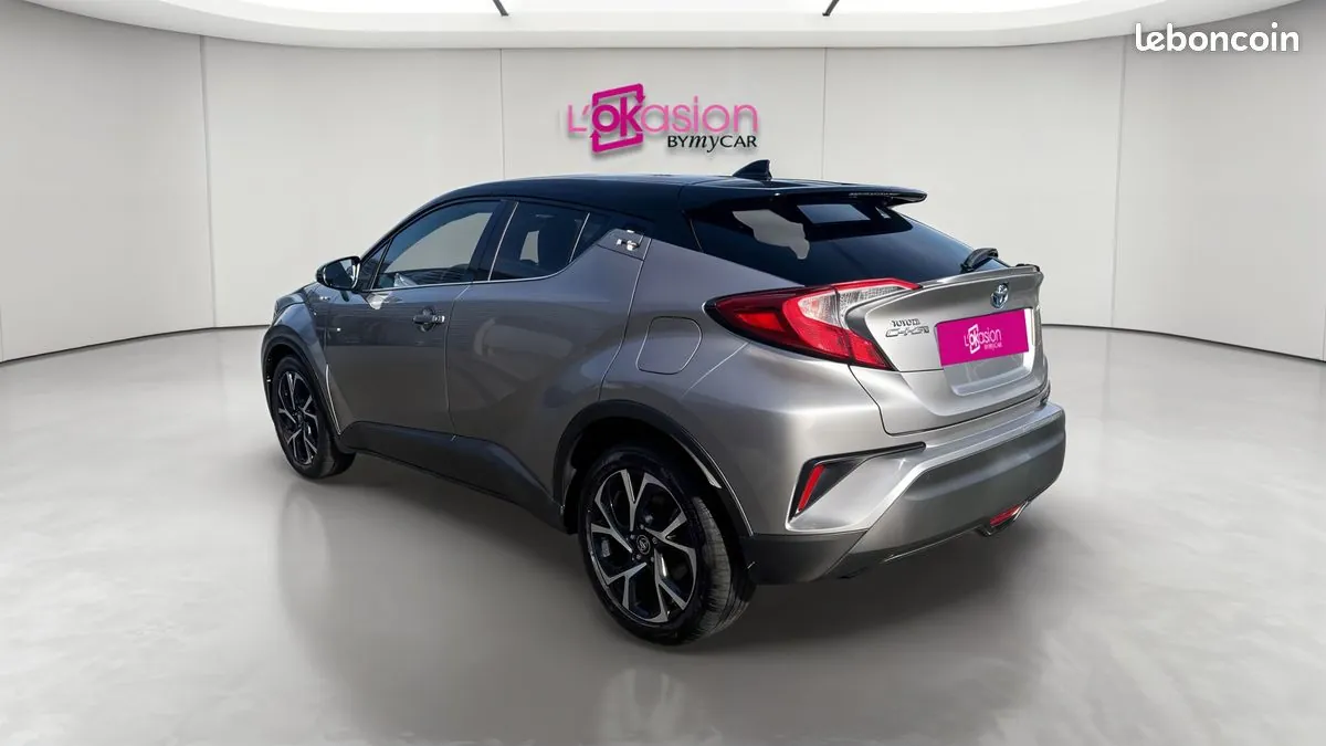 Toyota C-Hr 2019 photo 3