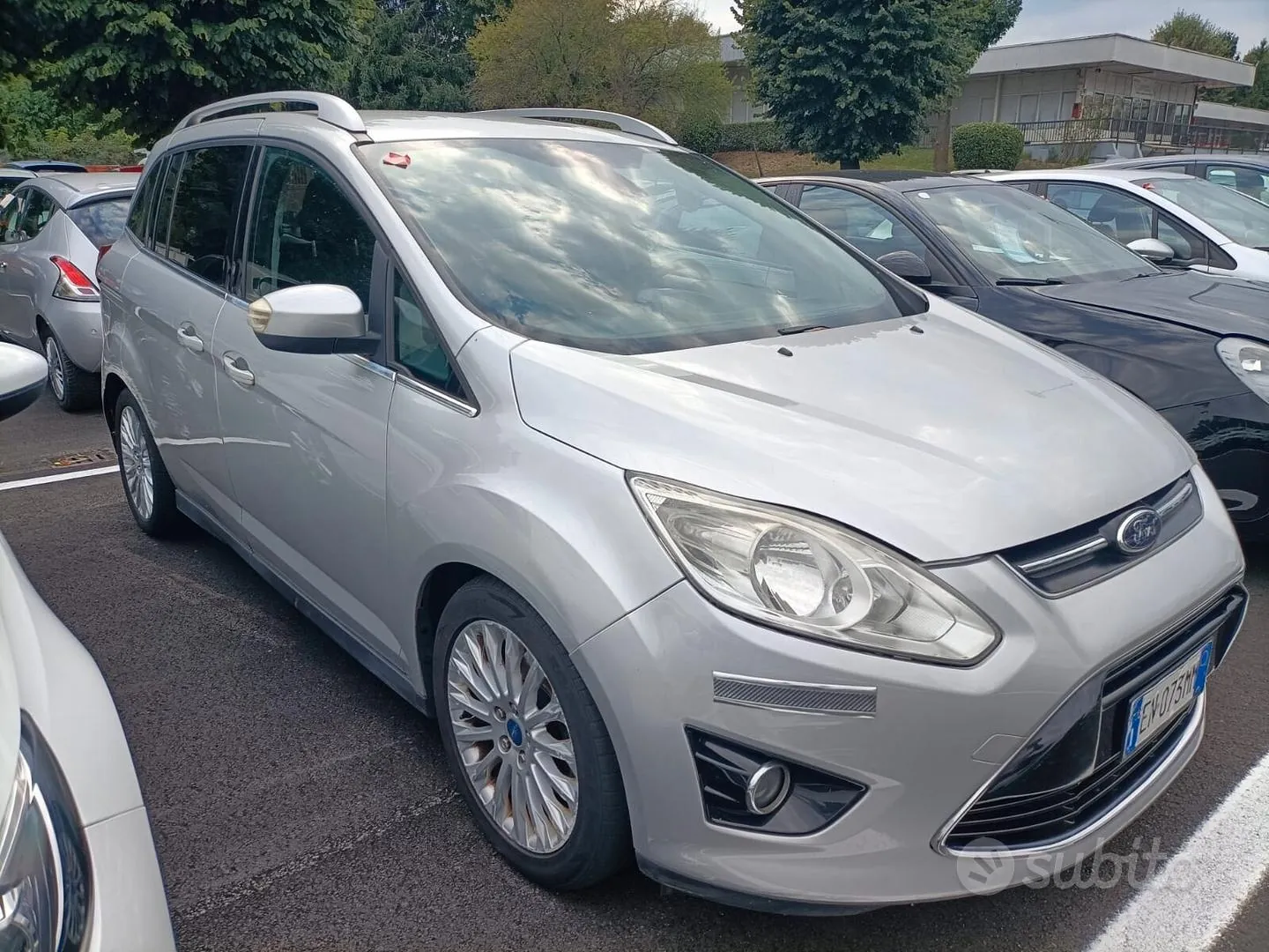 Ford C-Max 2012 photo 2