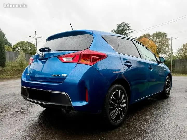 Toyota Auris 2013 photo 5