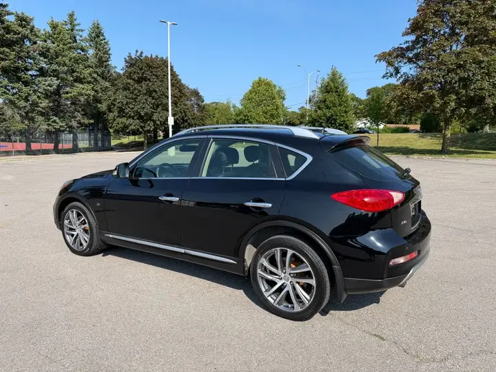 Infiniti Qx50 2016 photo 3